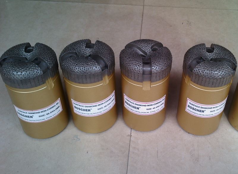алмазная коронка с поверхностной посадкой